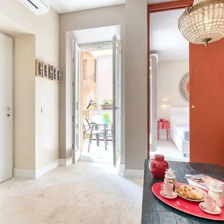 Petra Apartments Апартаменты Рим