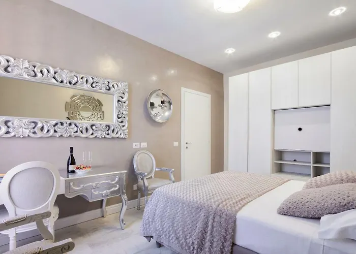 Petra Apartments Рим