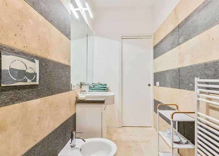 Petra Apartments Рим